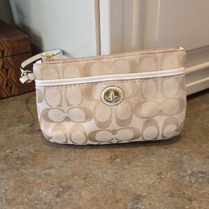 EUC Coach Tan Signature Wristlet
